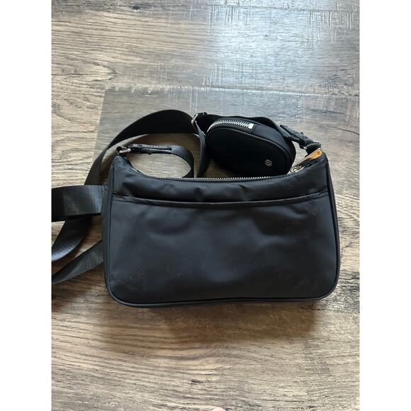 Lululemon Crossbody With Nano Pouch Black Excellent - Picture 7 of 7